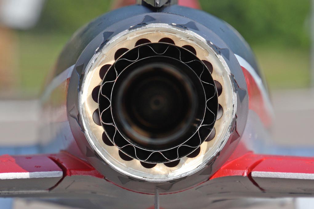 Dual-Tank Fuel System & Double-Wall Steel Pipe